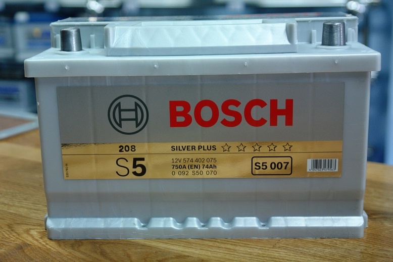 BOSCH S5 74AH 750